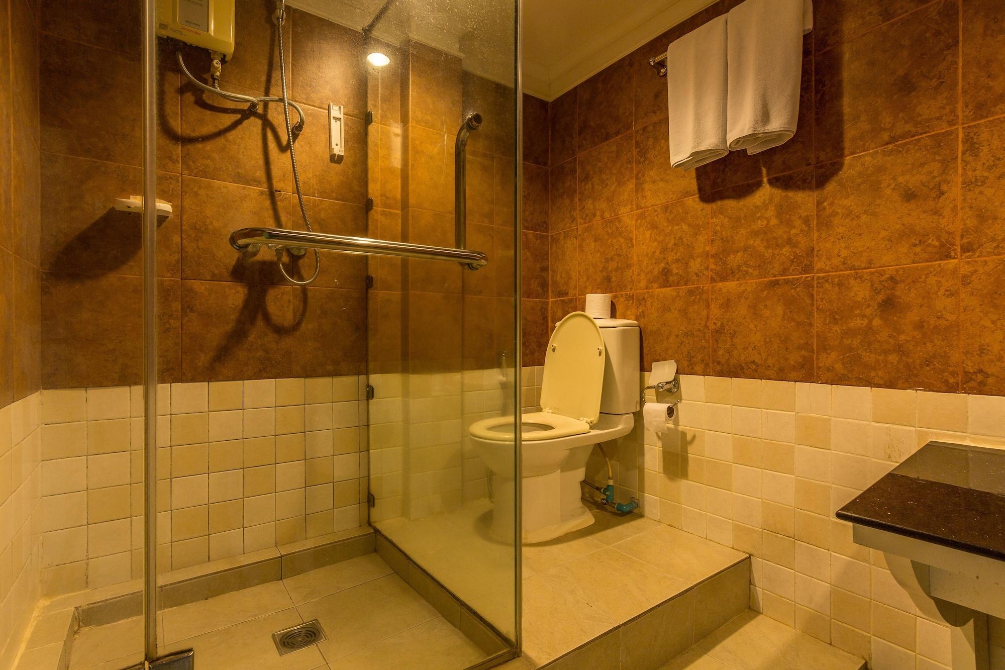 Inn Sam's 2*