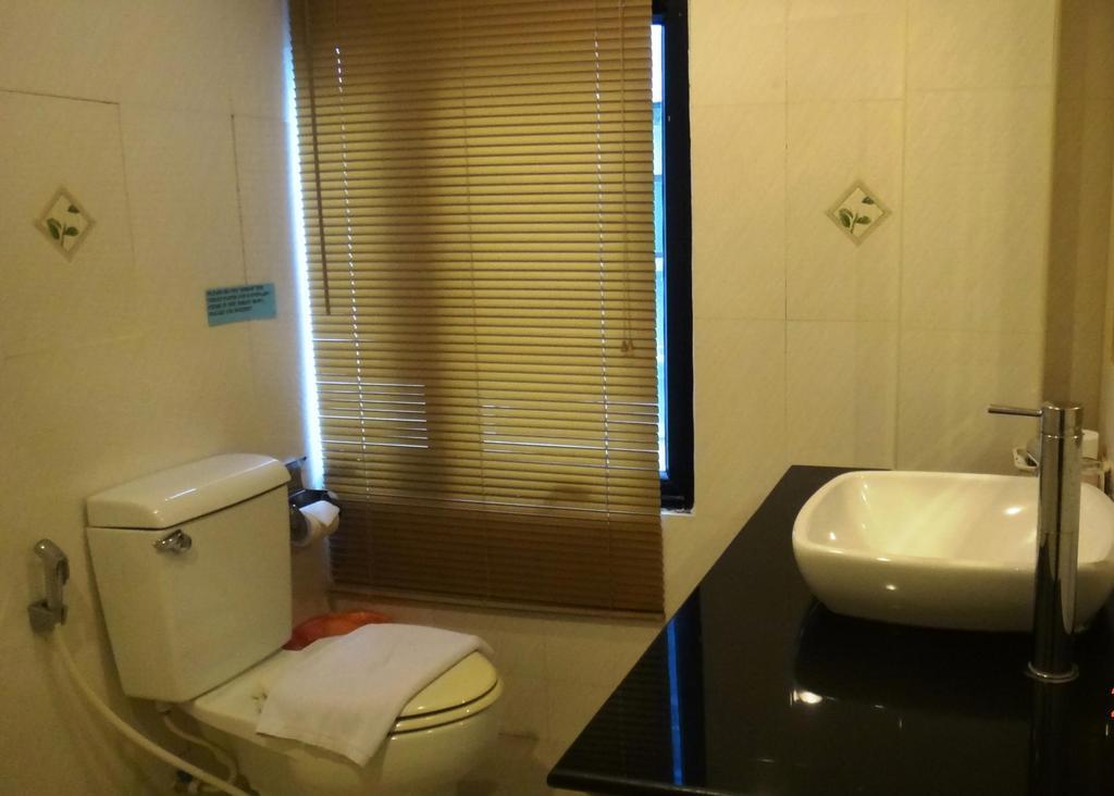 Inn Sam's 2*